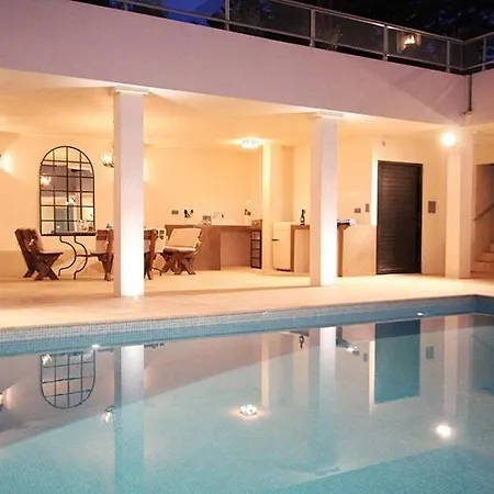 Villa Capuccino, Piscine, Jacuzzi Et Vue Calvi (Corsica)