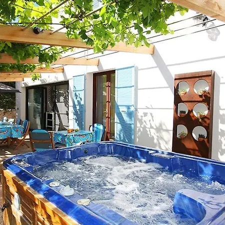 Capuccino, Piscine, Jacuzzi Et Vue Villa