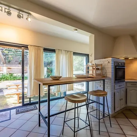 Capuccino, Piscine, Jacuzzi Et Vue Villa *