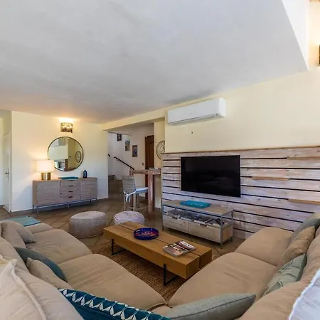 Villa Capuccino, Piscine, Jacuzzi Et Vue
