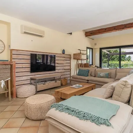 Capuccino, Piscine, Jacuzzi Et Vue Villa Calvi (Corsica)