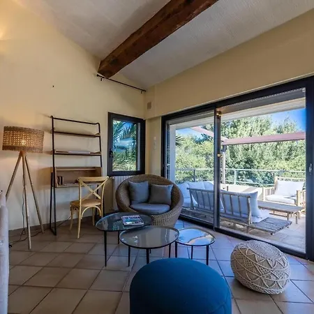 Villa Capuccino, Piscine, Jacuzzi Et Vue Calvi (Corsica)
