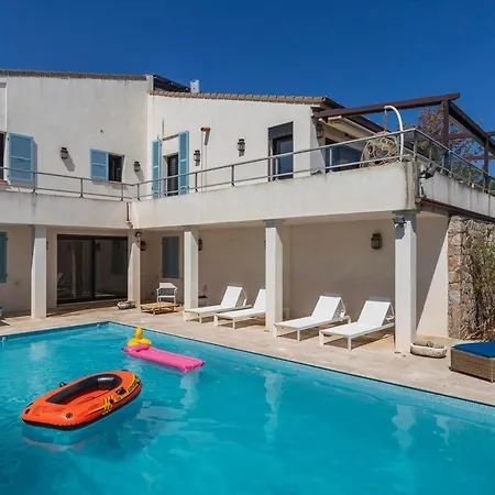 Capuccino, Piscine, Jacuzzi Et Vue Calvi (Corsica)