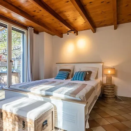 Villa Capuccino, Piscine, Jacuzzi Et Vue Calvi (Corsica)