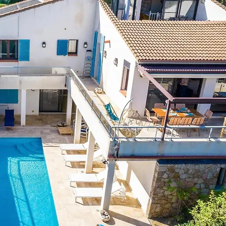 Capuccino, Piscine, Jacuzzi Et Vue * Calvi (Corsica)